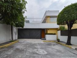 #573 - Casa para Venta en Naucalpan de Juárez - MC