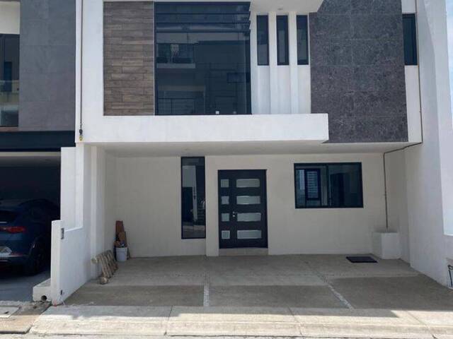 #823 - Casa para Venta en Atizapán de Zaragoza - MC - 2