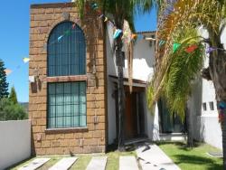 #101 - Casa para Venta en Querétaro - QT - 1